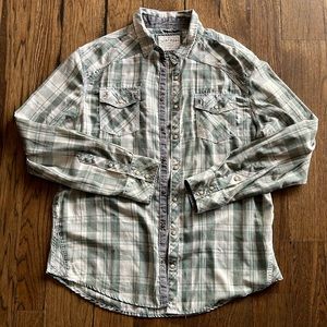 BKE Vintage Button Up Size XL athletic fit